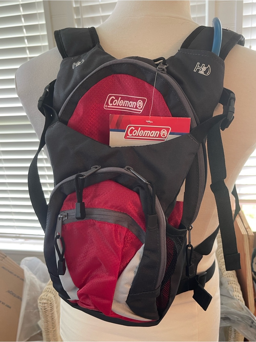 Coleman Comfort Cool Hydration Back Pack w/reservoir in Separate Pouch NWT
